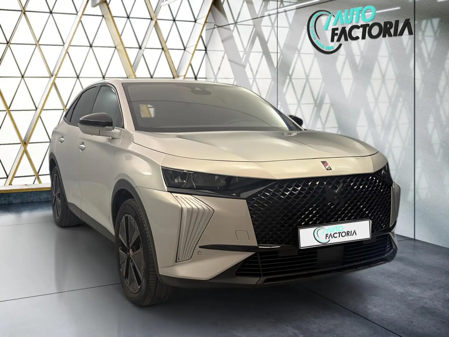 DS Automobiles DS 7 -47% 1.6 HYB 225cv BVA Sport+GPS+RADARS Gris - 2