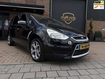 2.5-20V Turbo 220PK 7 Persoons Airco Navi Cruise E