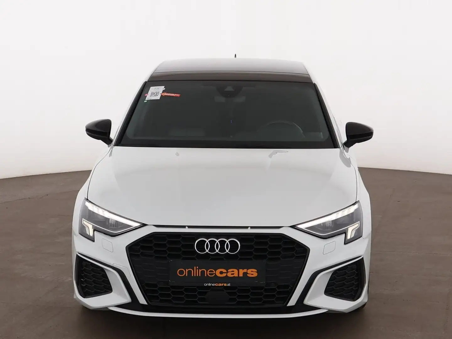 Audi A3 Limousine 30 TFSI S-Line Aut LED SKY R-CAM NAV Weiß - 2