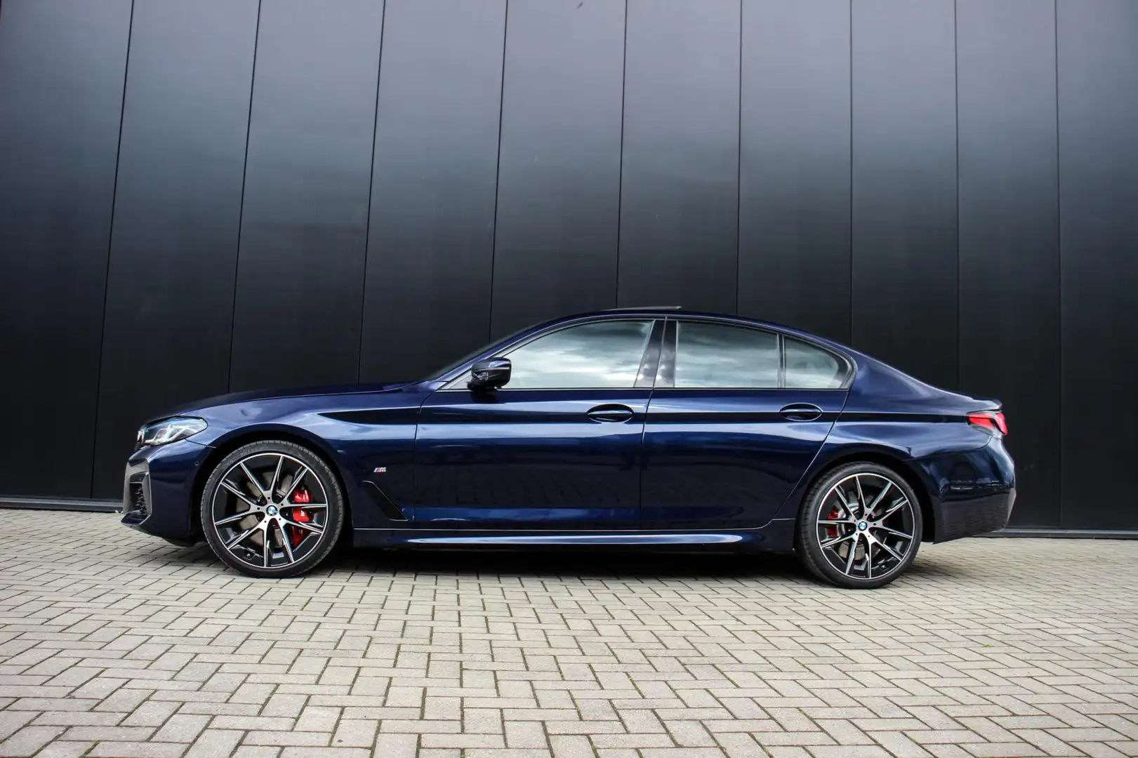BMW 540 5-serie 540d xDrive High Executive M sport, Laser, Blauw - 2