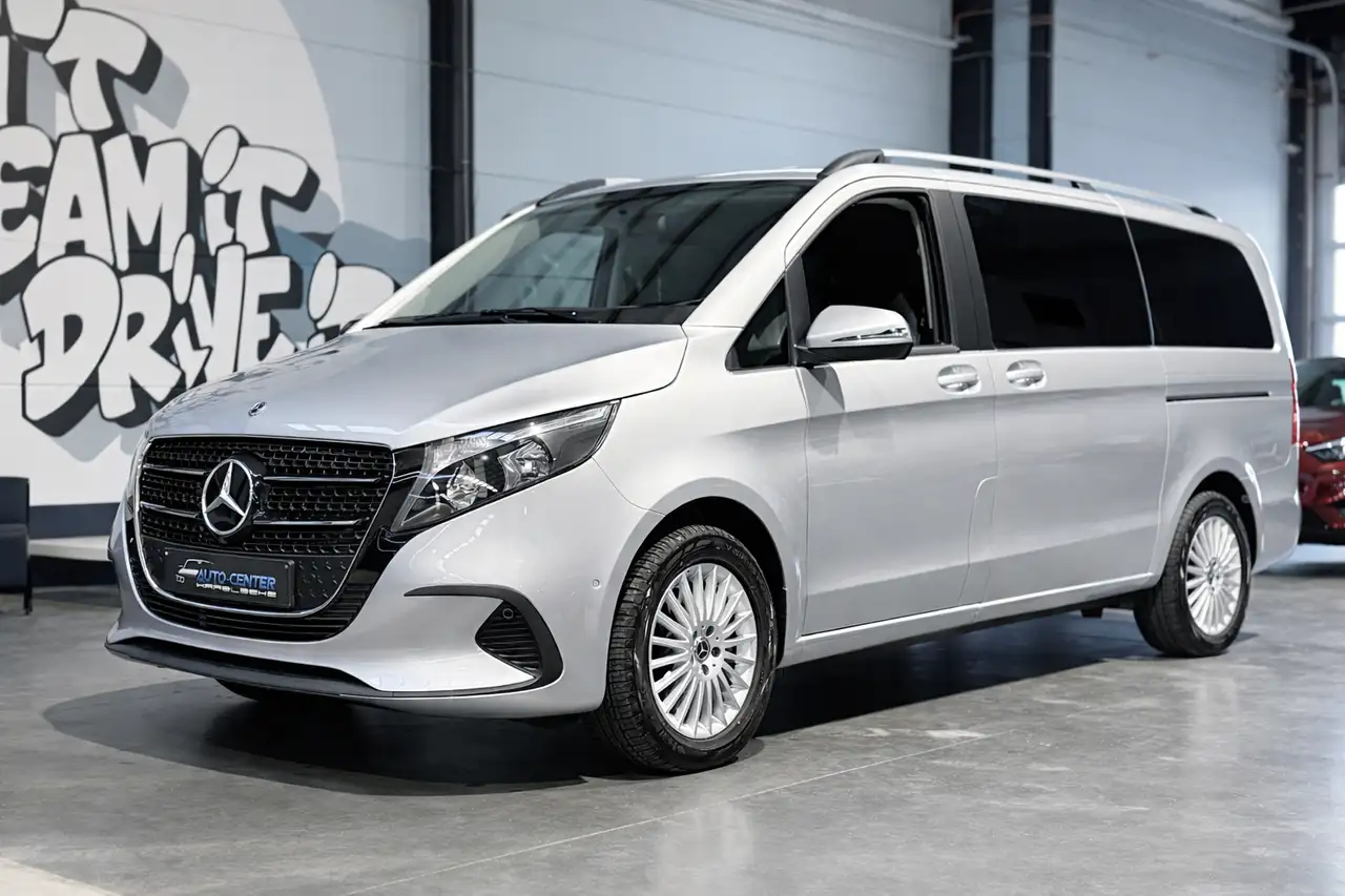 Mercedes-Benz V 250 Nieuw model widescreen 7 plaatsen trekhaak
