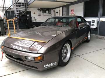 2.5 Coupé | Raceauto | Circuit auto | 1984 | Uniek