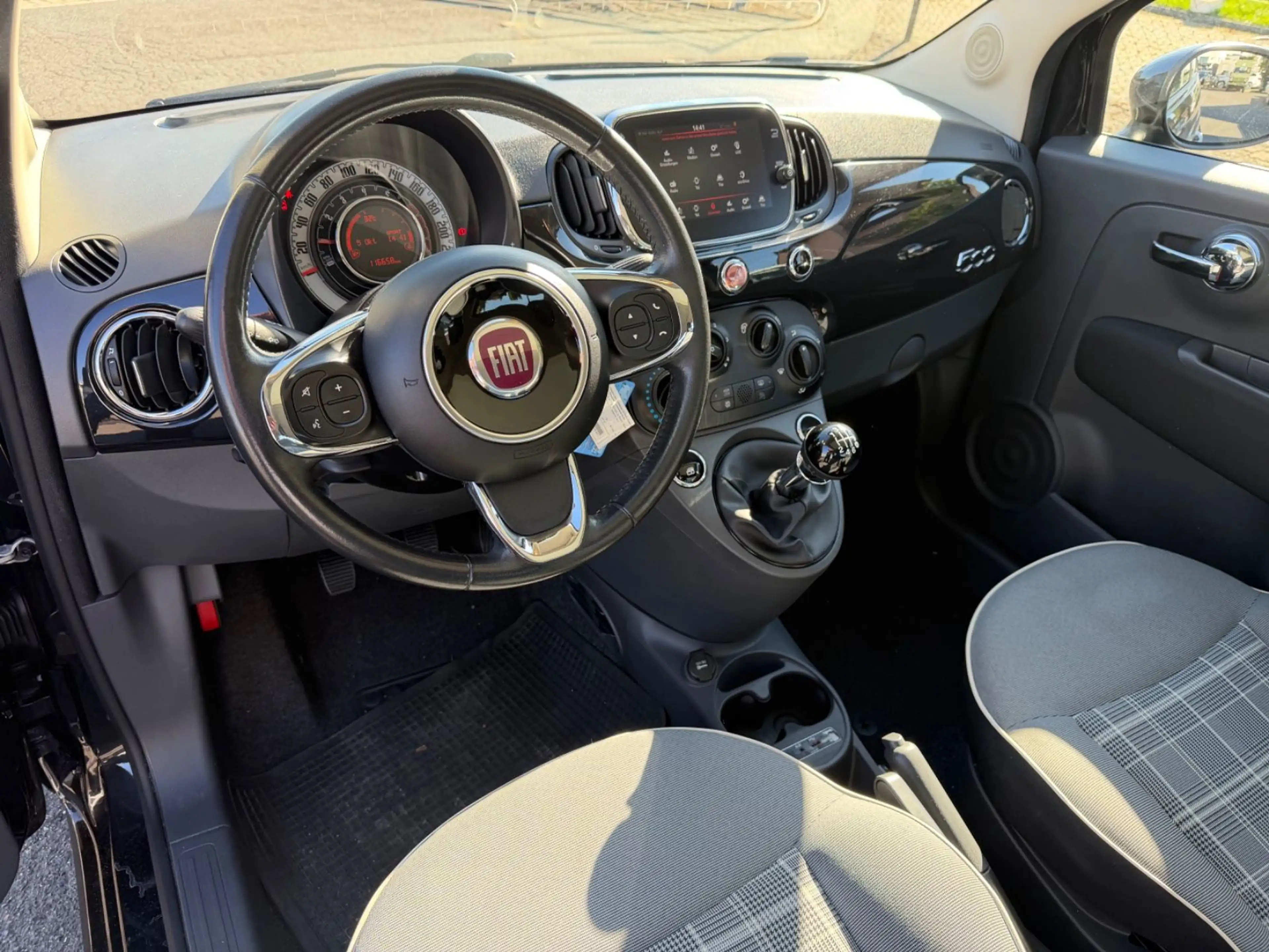 Fiat 500 Panorama — photo 8