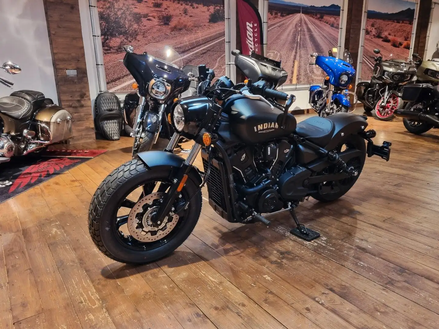 Indian Scout Bobber 100 Jahre  (EUR 1.000/2,99 %) Negru - 2