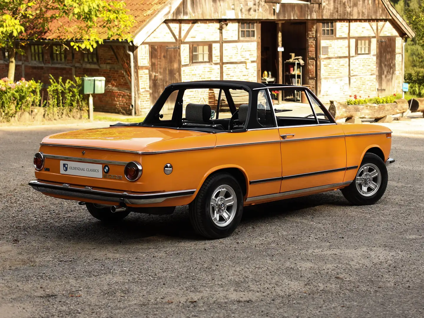 BMW 2002 Targa Oranje - 2