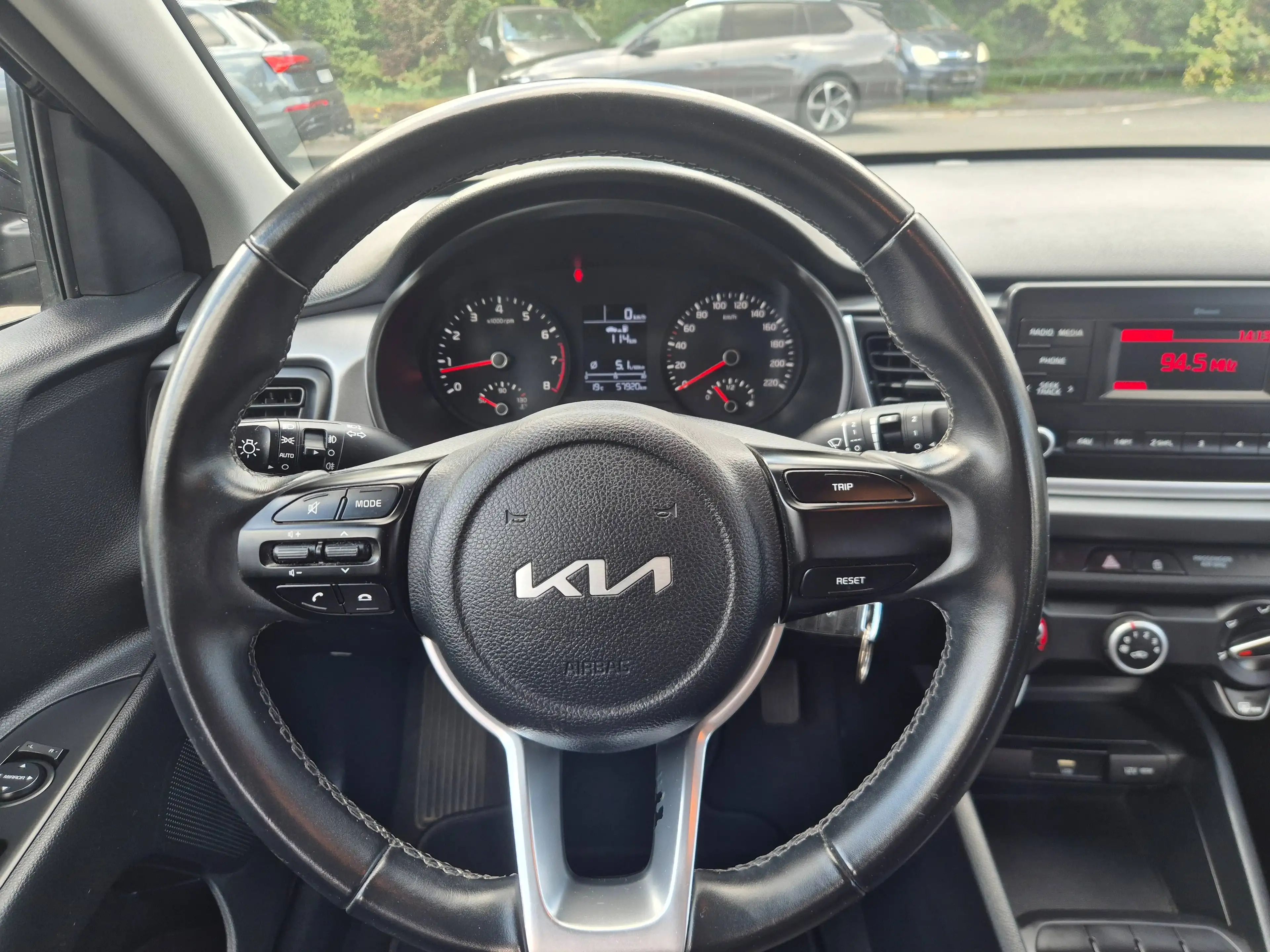Kia Rio Rio 1.2 Edition 7 *8fach bereift/Klima/Bluetooth* — photo 9