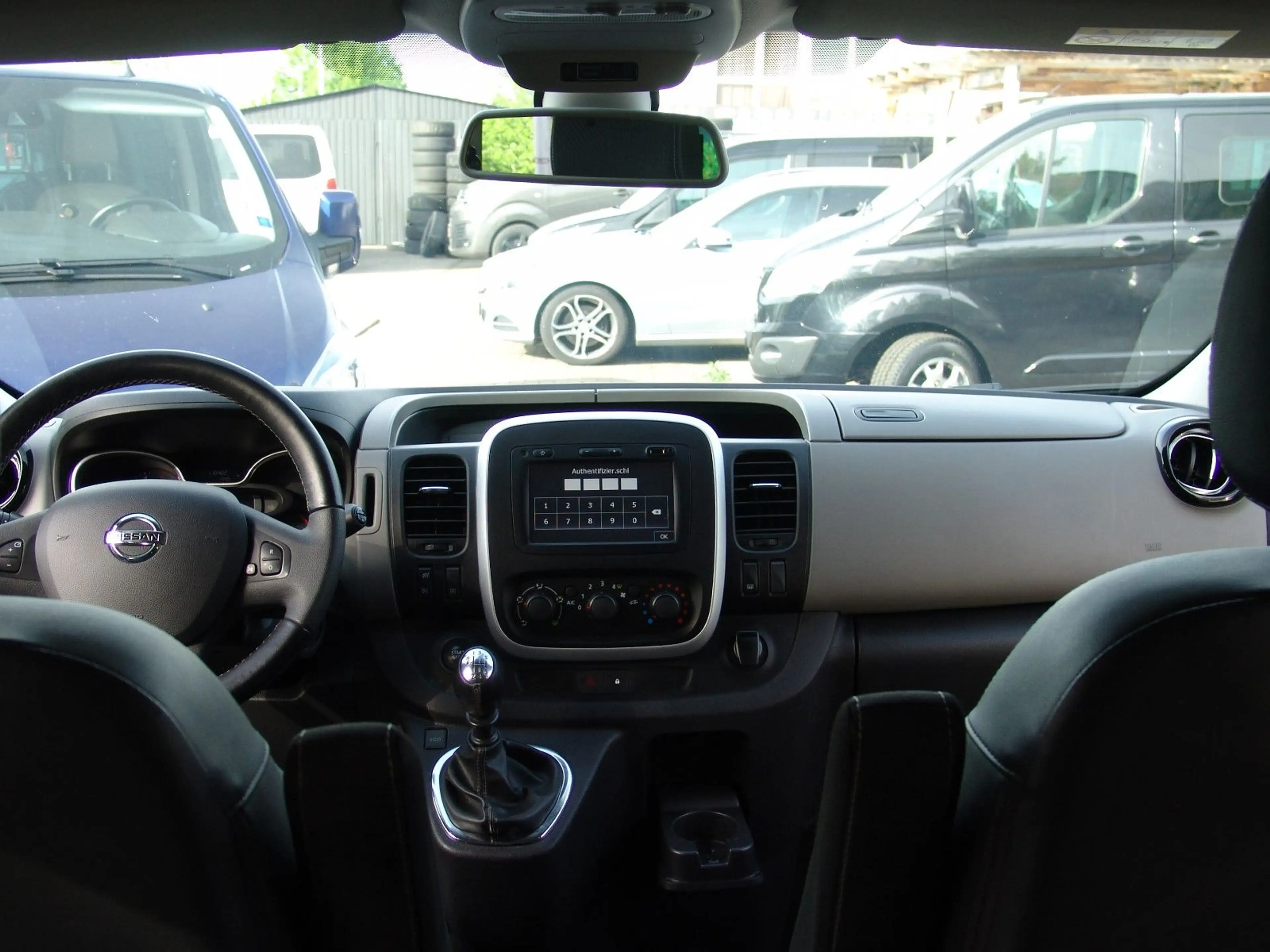 Nissan NV300 L1 PREMIUM-NAVI/2S.Tür/8Sit/ — photo 7
