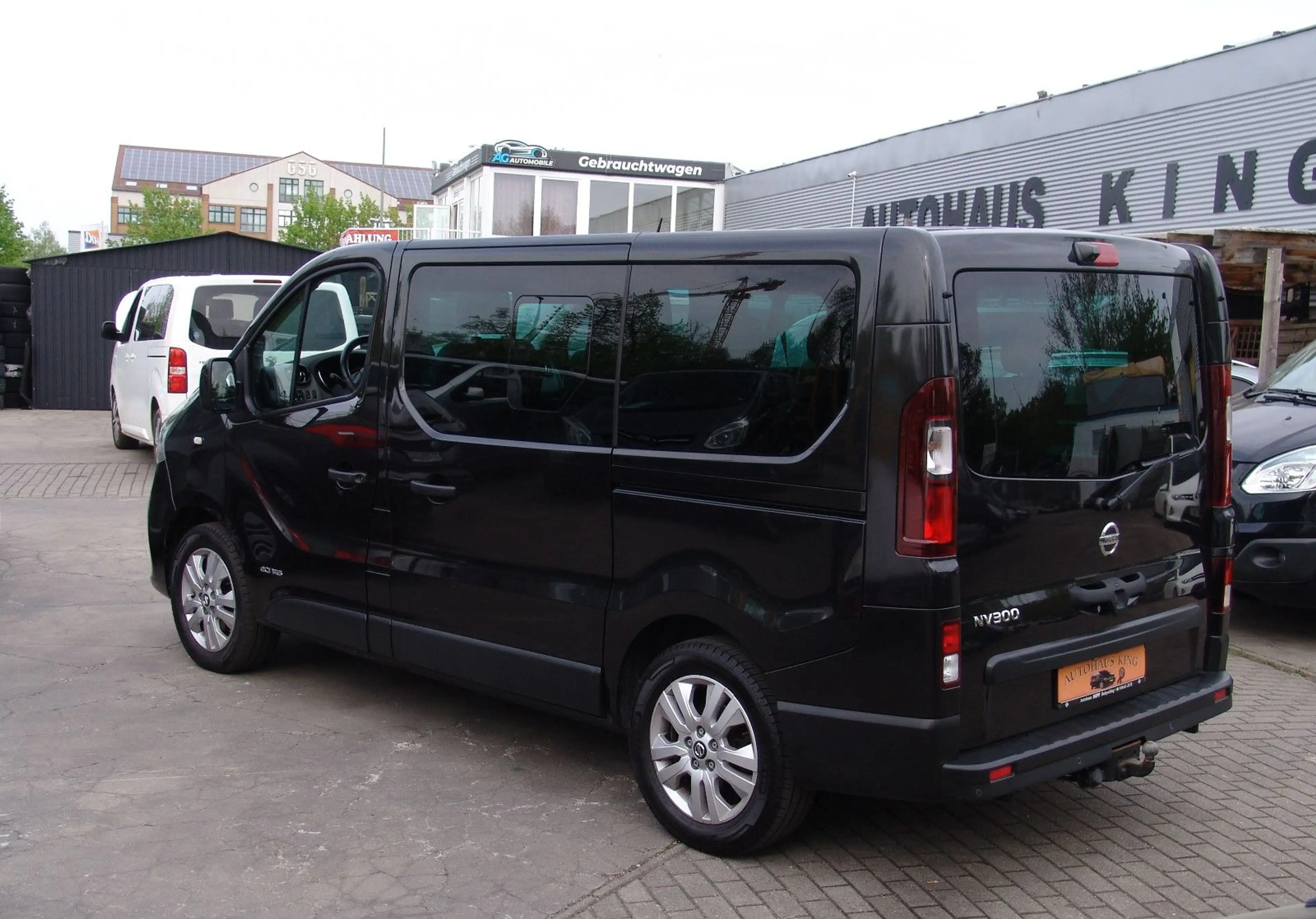 Nissan NV300 L1 PREMIUM-NAVI/2S.Tür/8Sit/ — photo 5