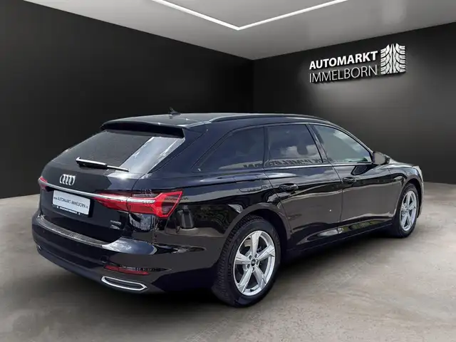 Audi A6 view 6