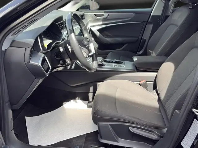 Audi A6 view 14