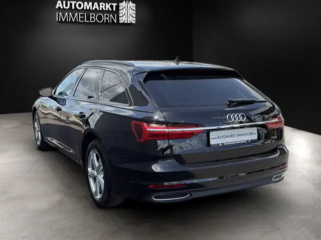 Audi A6 view 10