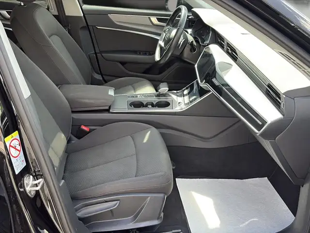 Audi A6 view 13
