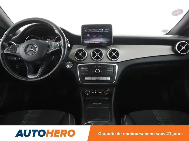 Mercedes-Benz Cla view 12