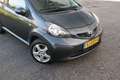 Toyota Aygo 1.0-12V | Carplay | Airco | Lage KM | Gris - thumbnail 2