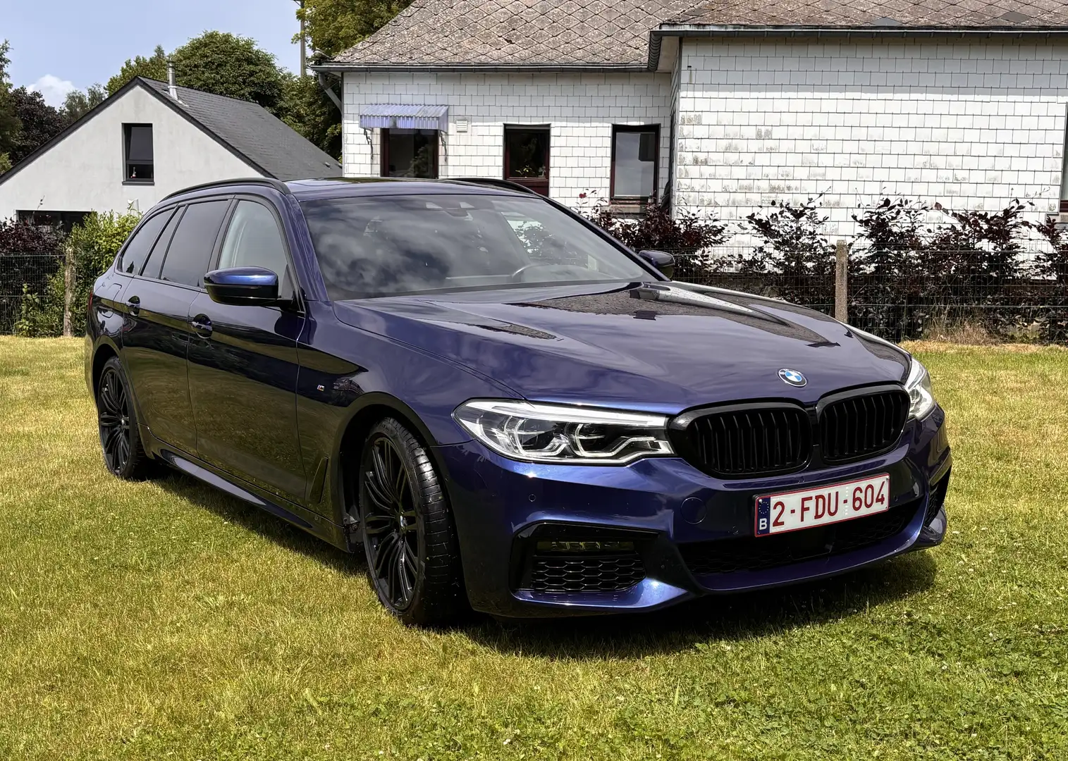 BMW 530 Pack M sport, apple car play, état nickel Blue - 2