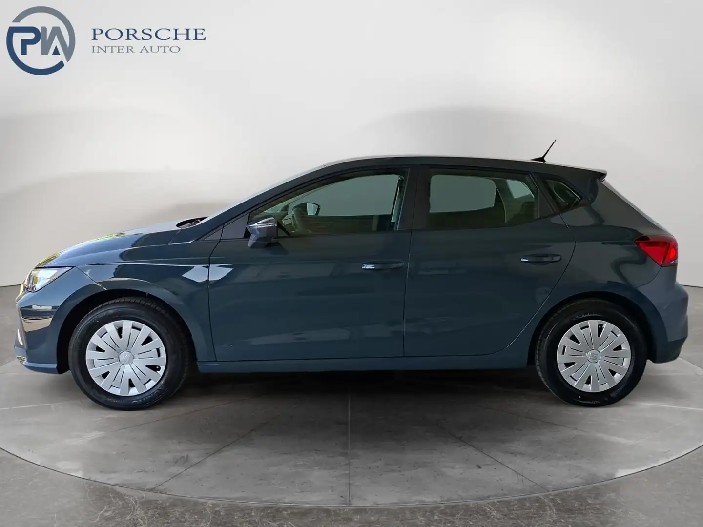SEAT Ibiza Reference Edition 1.0 80PS Blau - 2