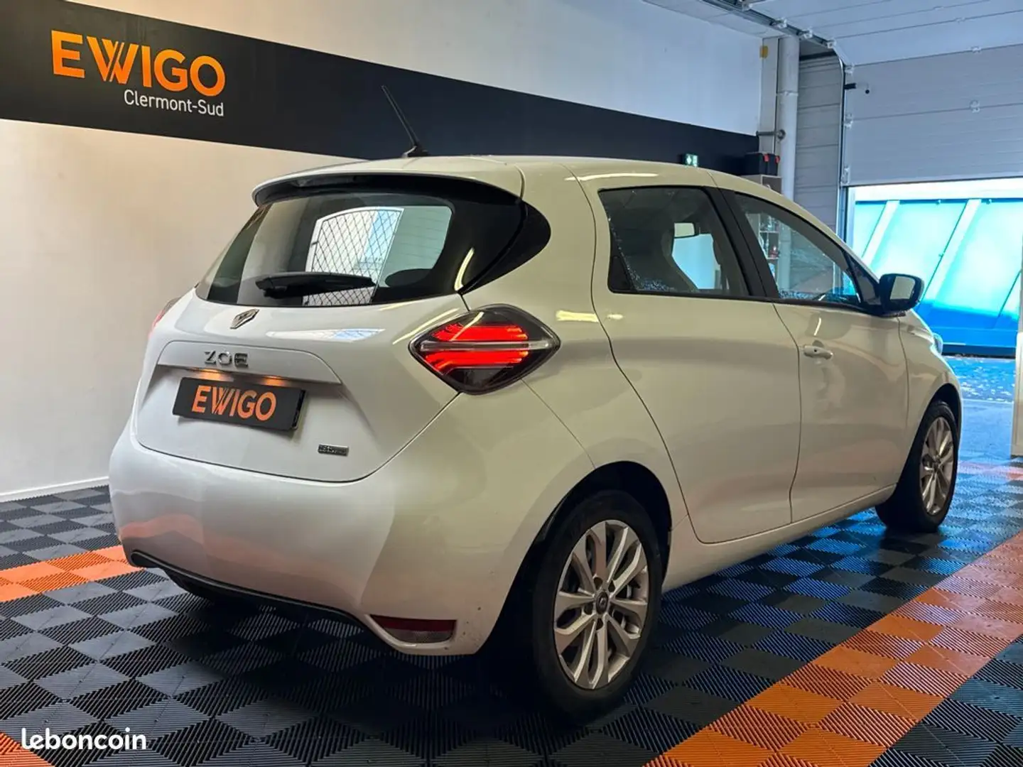 Renault ZOE r110 ze 110ch 52kwh achat-integral charge-normale zen 2eme main Blanco - 2