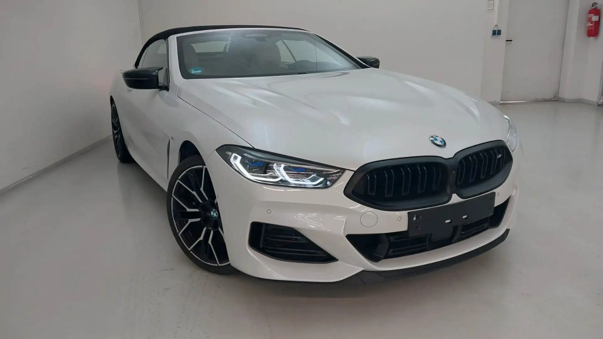 BMW M850 i xDrive /INDIVIDUAL /CARBON / B&W / TV /1Ha Fehér - 2