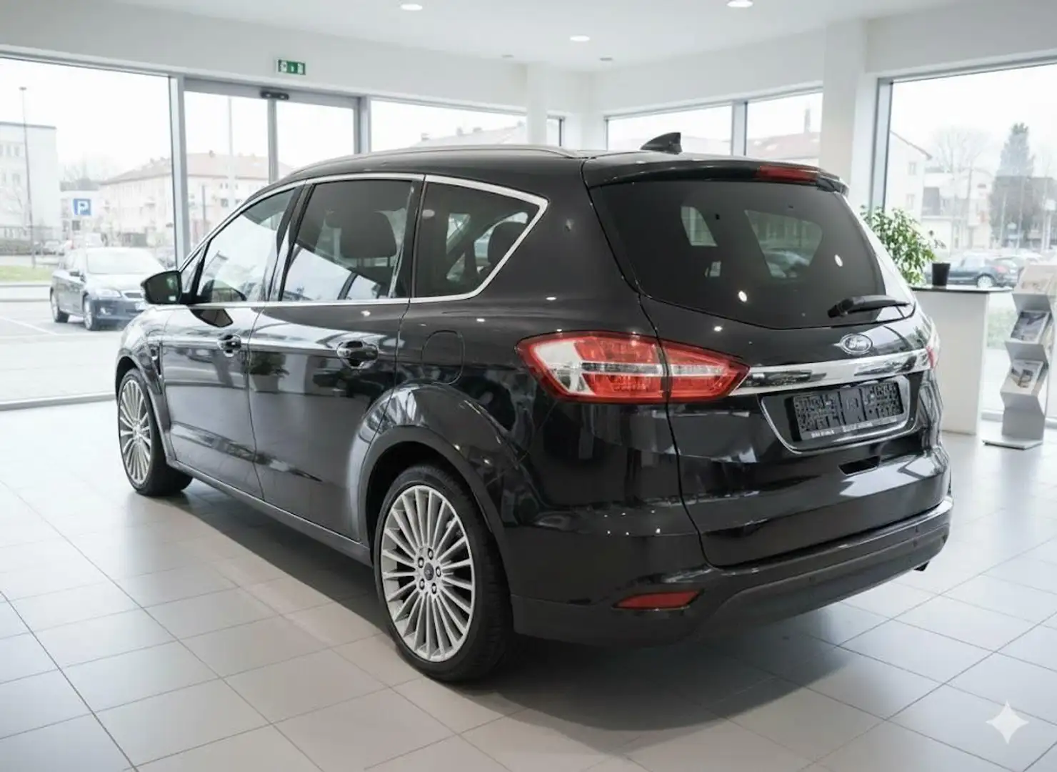 Ford S-Max 2.0  AUTO/STANDHEIZUNG/NAVI/CAM Schwarz - 2