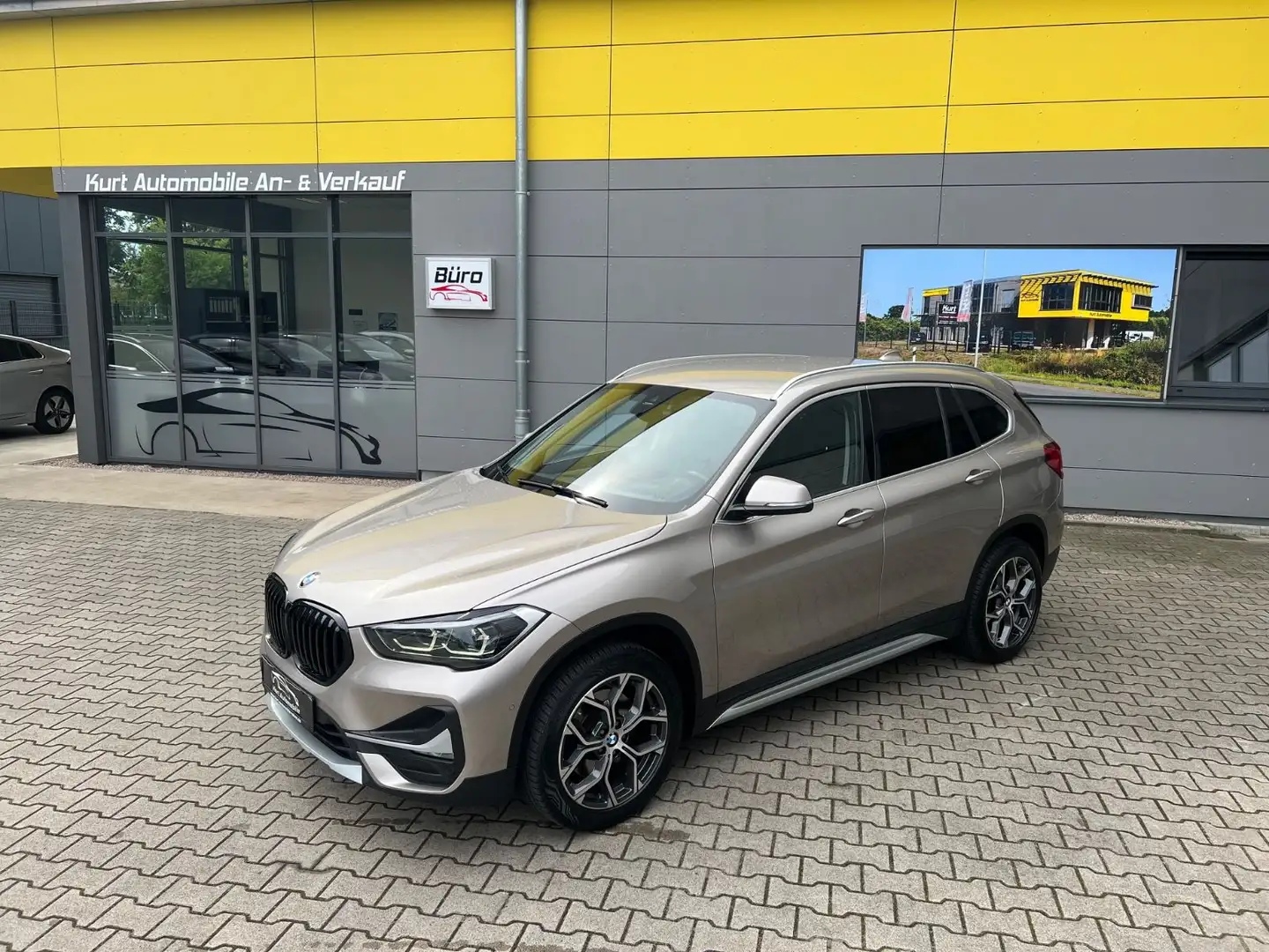 BMW X1 Baureihe X1 xDrive 25/KAMERA/AHK/AUTOMATIK/ Argent - 1