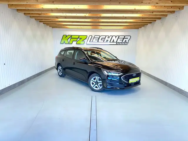Ford Focus main image
