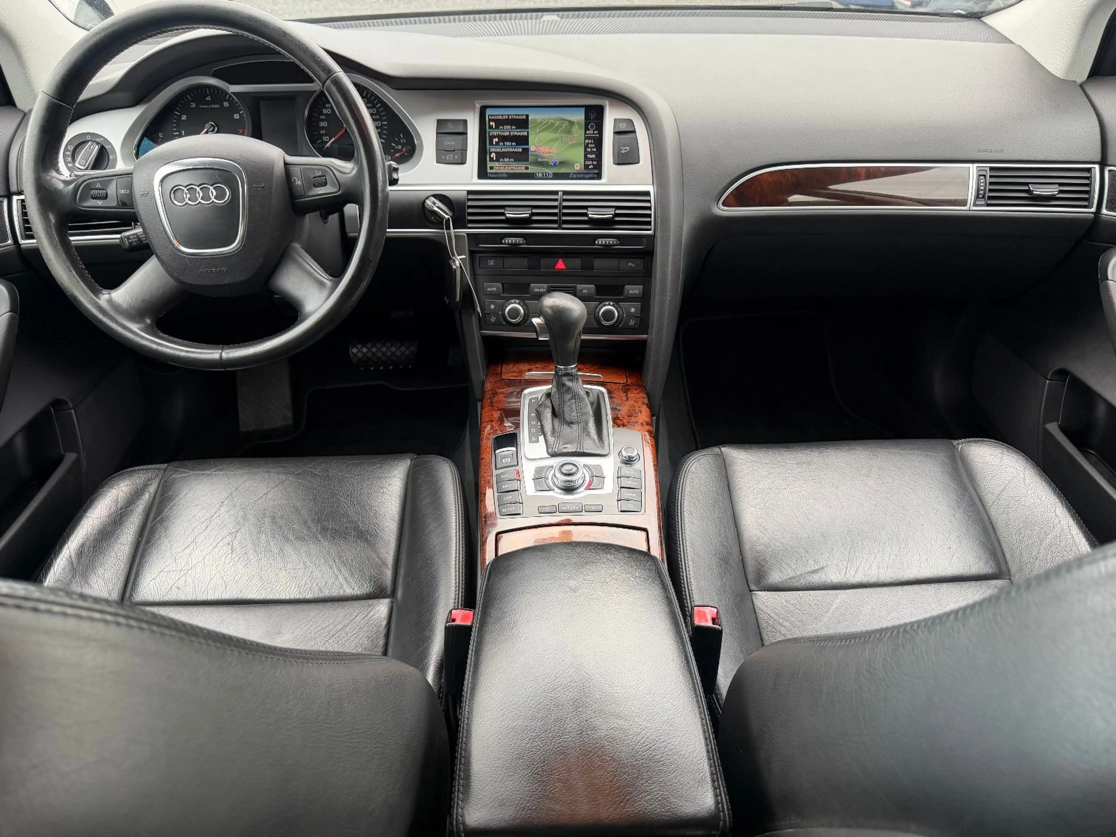 Audi A6 lim. 2.8 FSI NAVI/AHK/ Bi-XENON — photo 13