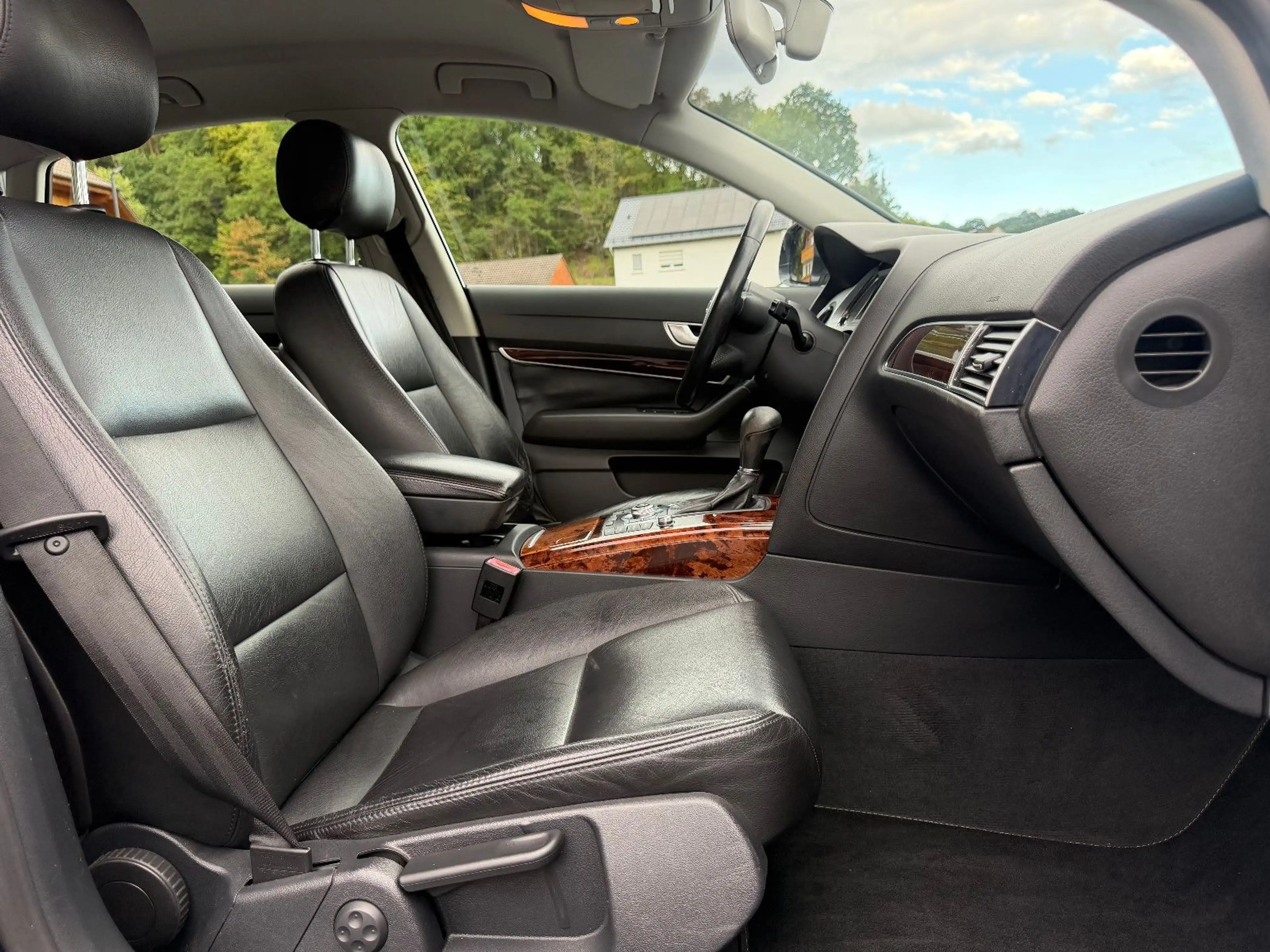 Audi A6 lim. 2.8 FSI NAVI/AHK/ Bi-XENON — photo 10