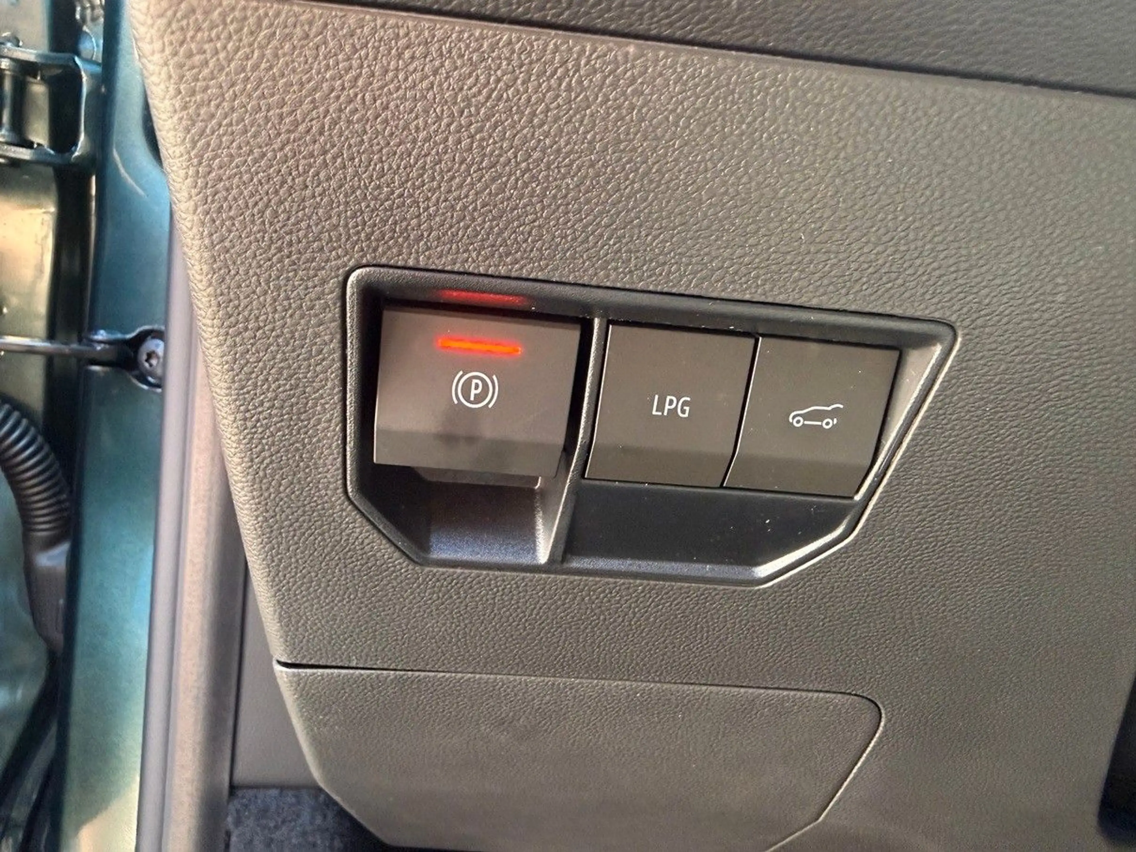 Dacia Bigster hybrid-G 150 4x4 Journey *SOFORT* — photo 16