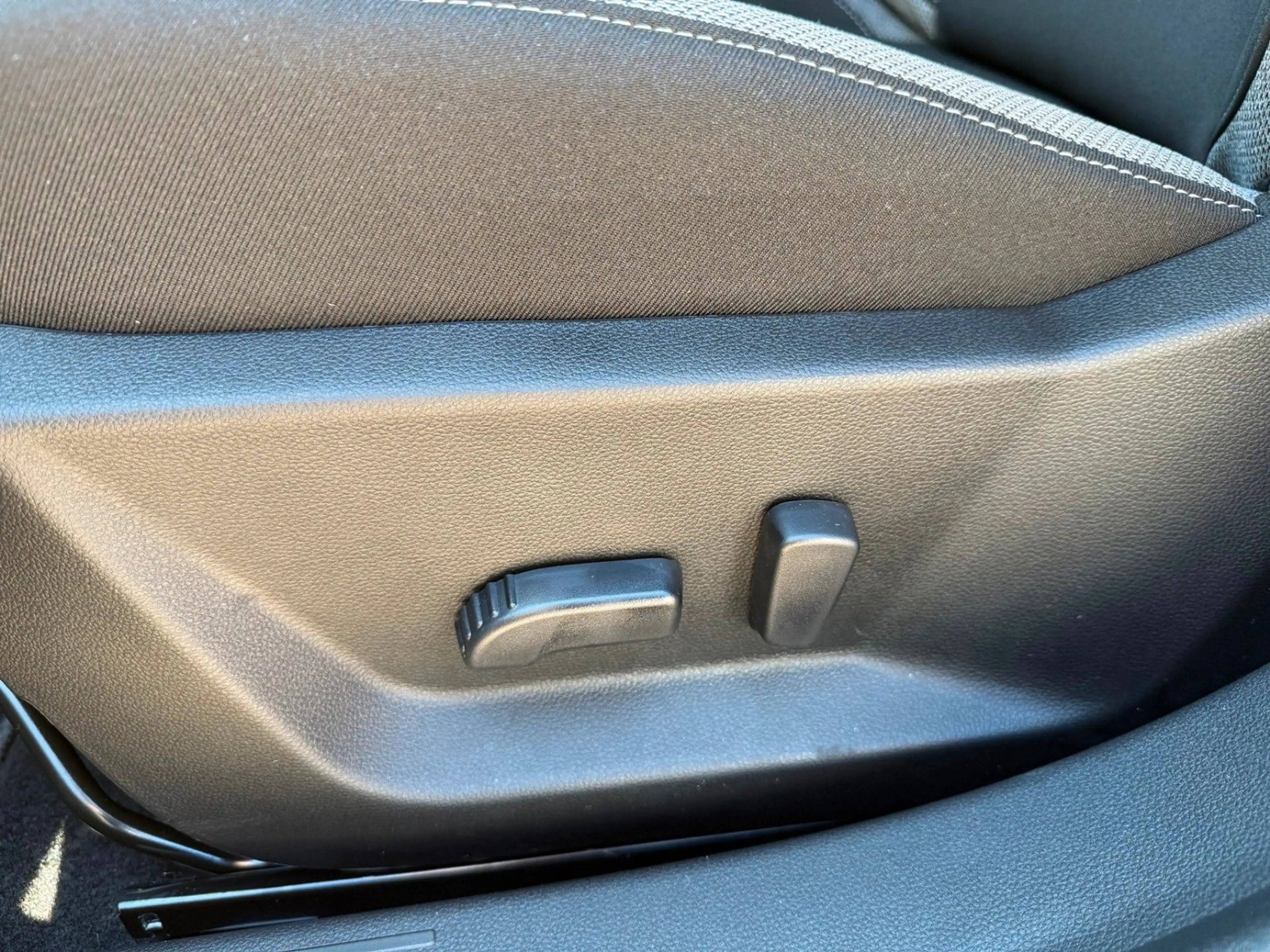 Dacia Bigster hybrid-G 150 4x4 Journey *SOFORT* — photo 17