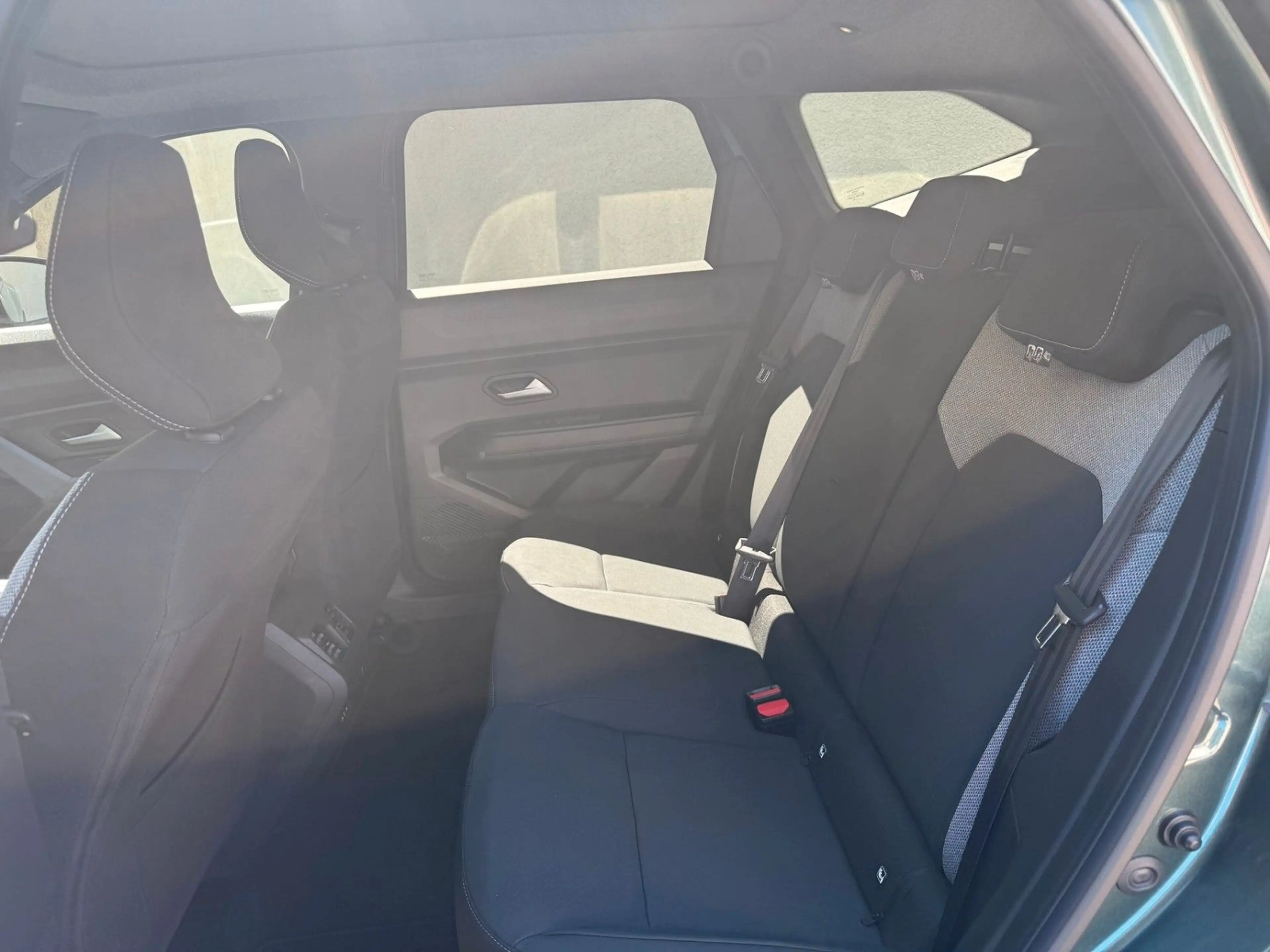 Dacia Bigster hybrid-G 150 4x4 Journey *SOFORT* — photo 8