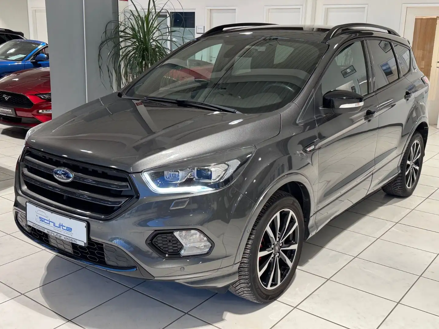 Ford Kuga ST-Line 1,5 SHZ*Navi*CarPlay*Temp*Nebel*PDC Grau - 1