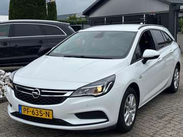 Sports Tourer 1.0 Online Editio 2017 Wit Trekhaak