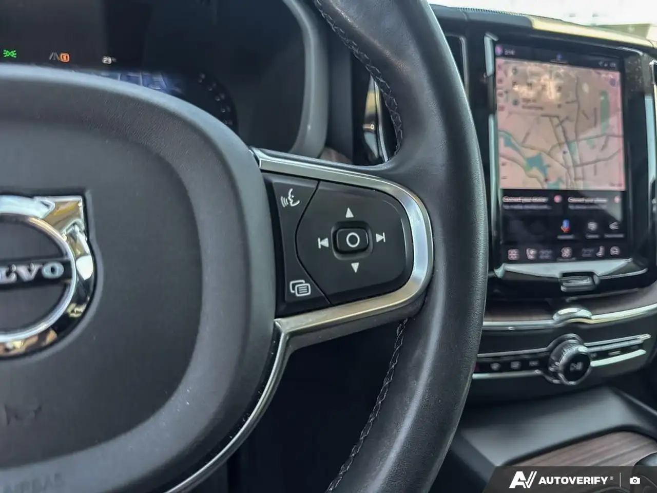 Volvo XC60 снимка Volvo XC60