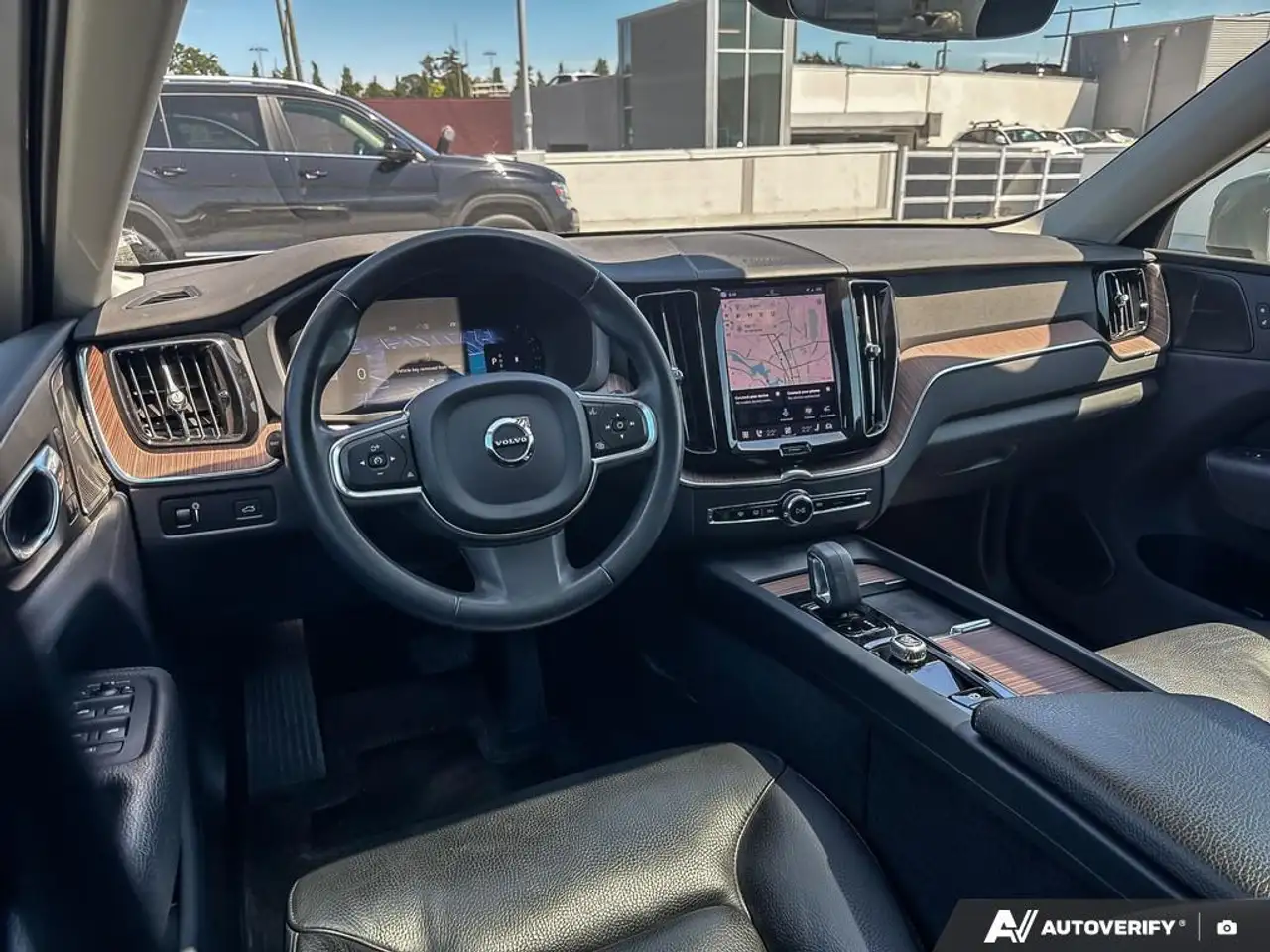 Volvo XC60 снимка Volvo XC60