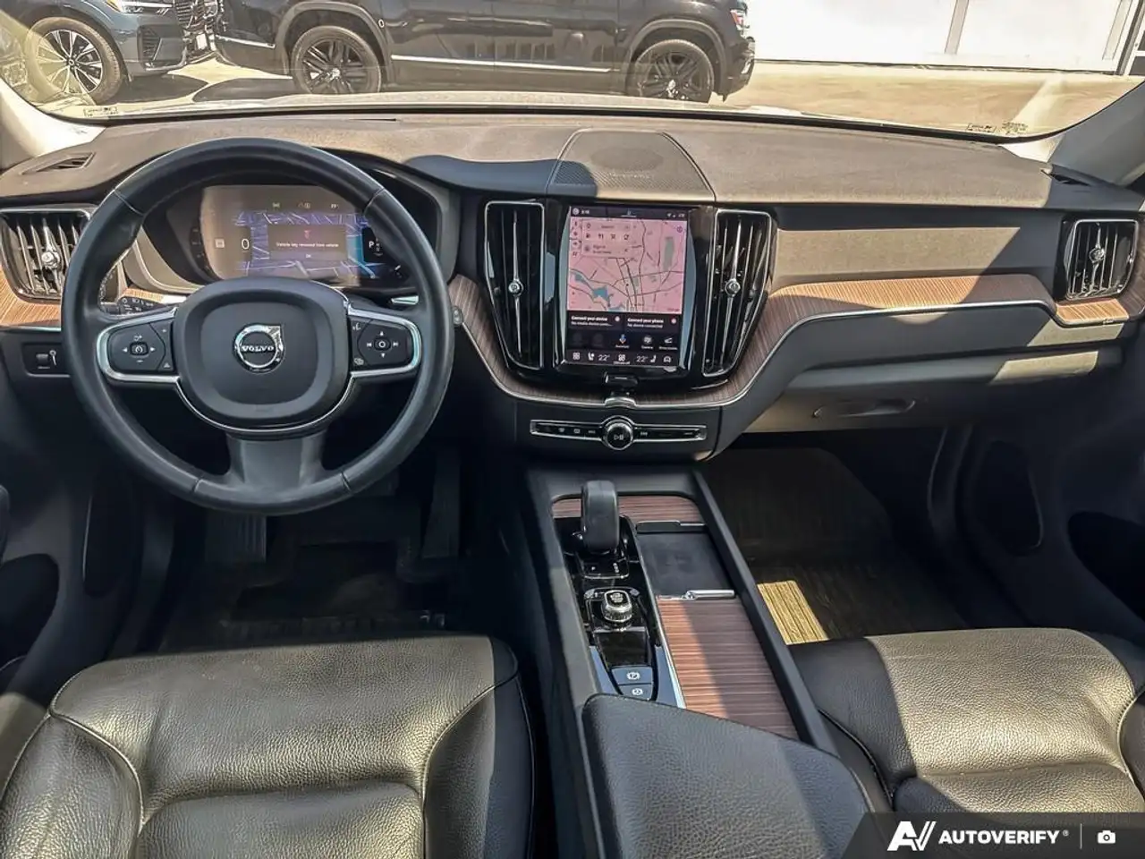 Volvo XC60 снимка Volvo XC60