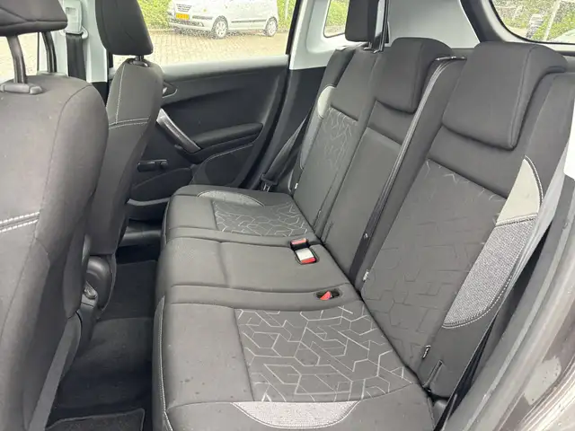 Peugeot 2008 view 14