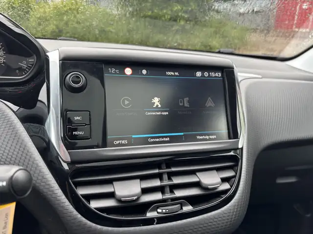 Peugeot 2008 view 8