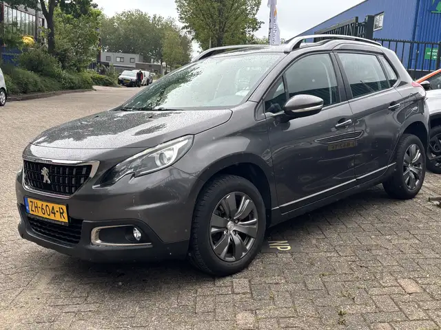 Peugeot 2008 view 2