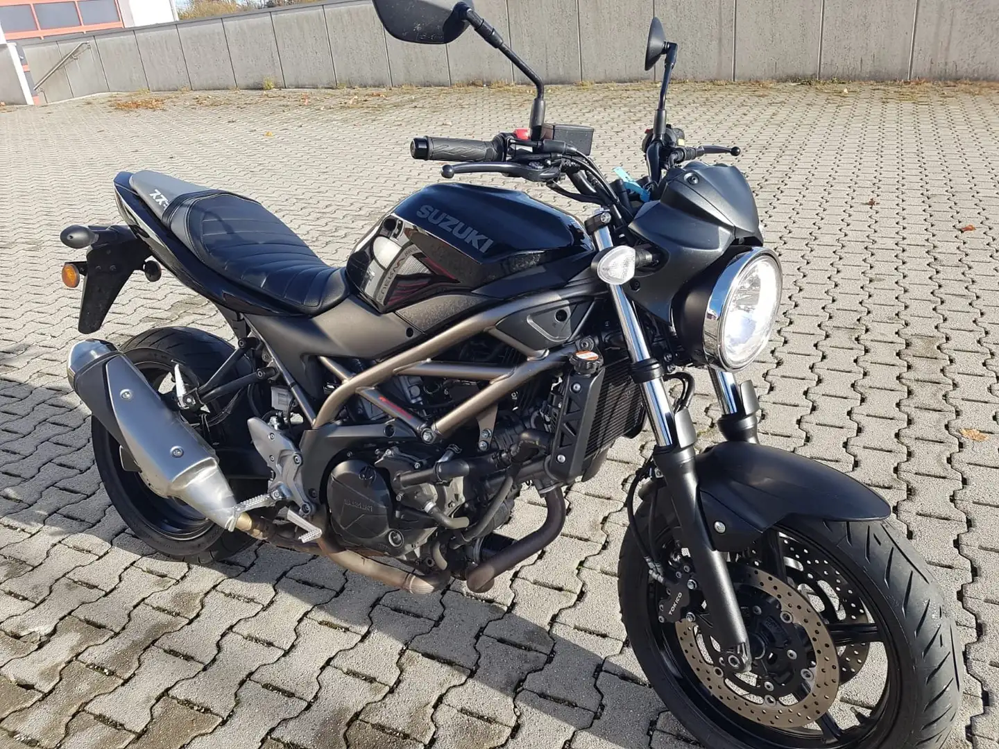 Suzuki SV 650 ABS Schwarz - 1