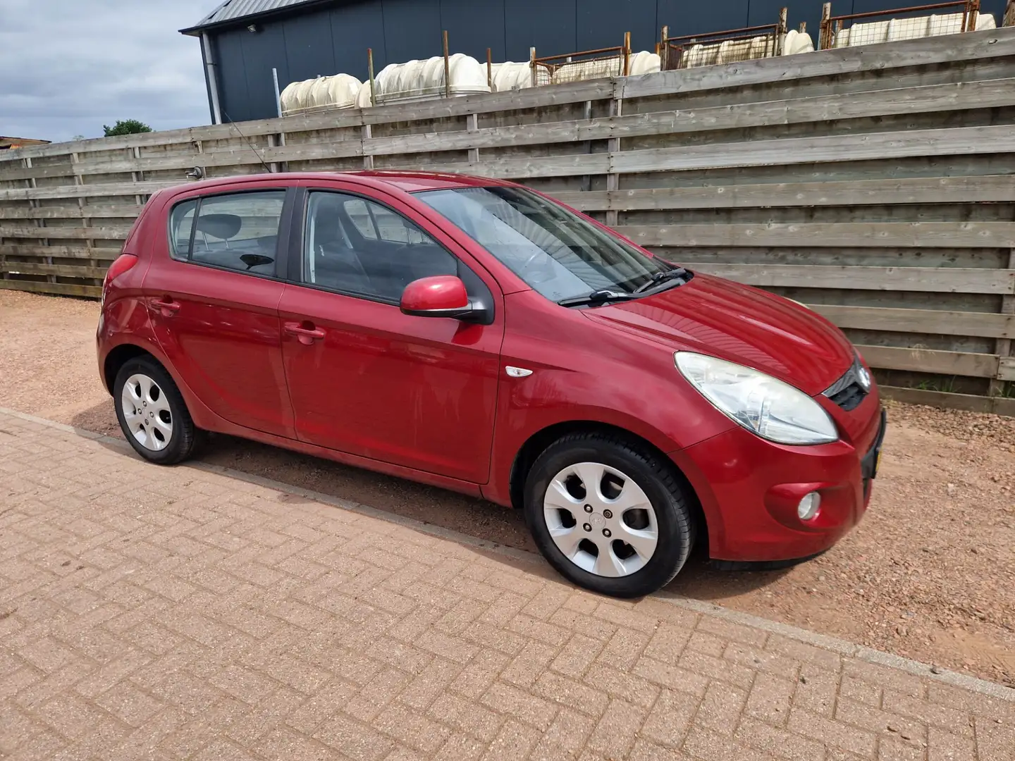 Hyundai i20 1.4i i-Catcher Climatronic Rood - 1