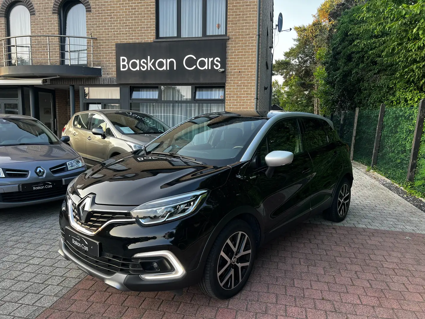 Renault Captur 1.33 TCe S-Edition/M2018/68000KM/PANO/12M GARANTIE Noir - 2