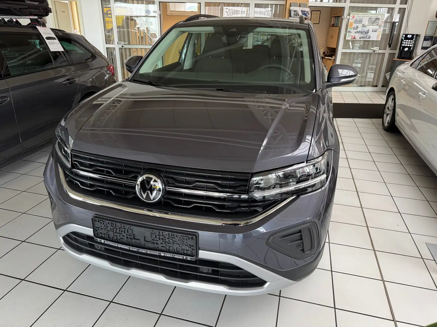 Volkswagen T-Cross 1.0 TSI 85 kW Life Gris - 1