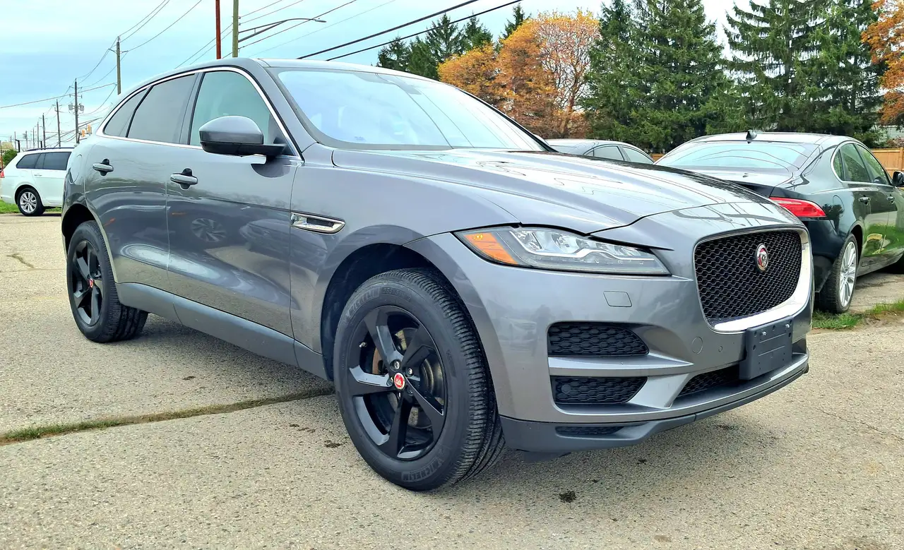 Jaguar F-Pace снимка Jaguar F-Pace