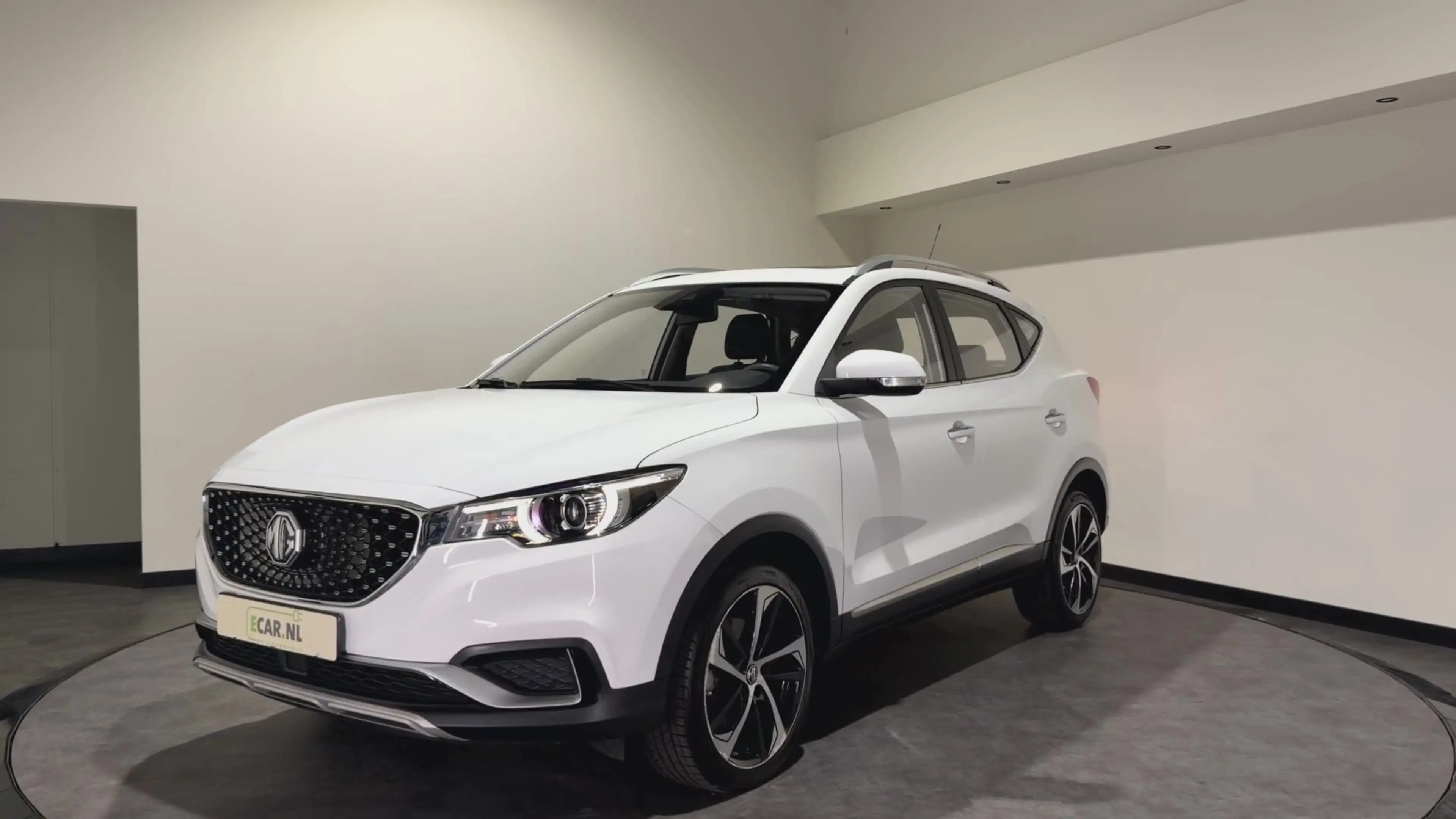 MG ZS EV Luxury 45 kWh | Panoramadak | Leder interieur | — photo 7