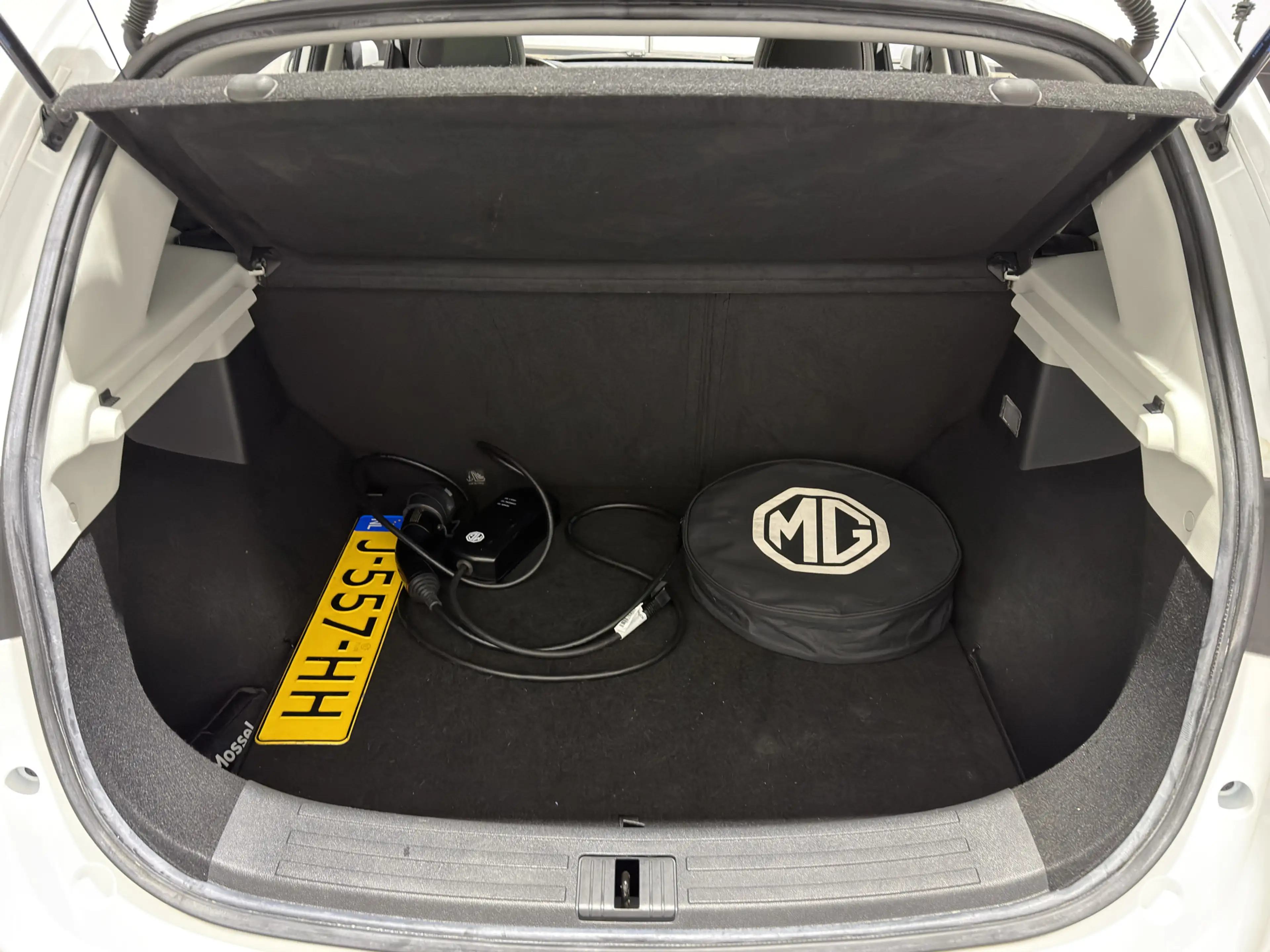 MG ZS EV Luxury 45 kWh | Panoramadak | Leder interieur | — photo 34