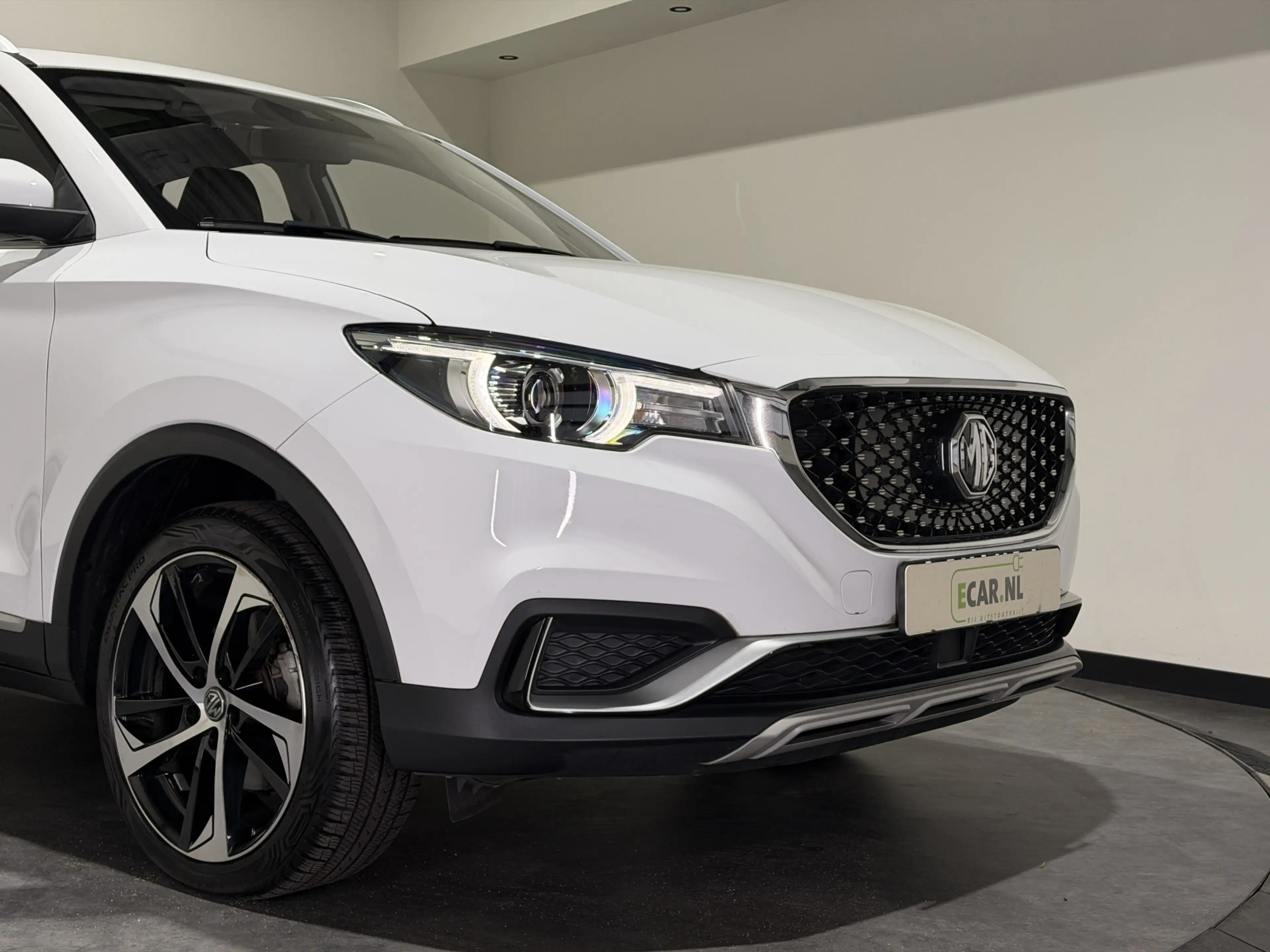MG ZS EV Luxury 45 kWh | Panoramadak | Leder interieur | — photo 9