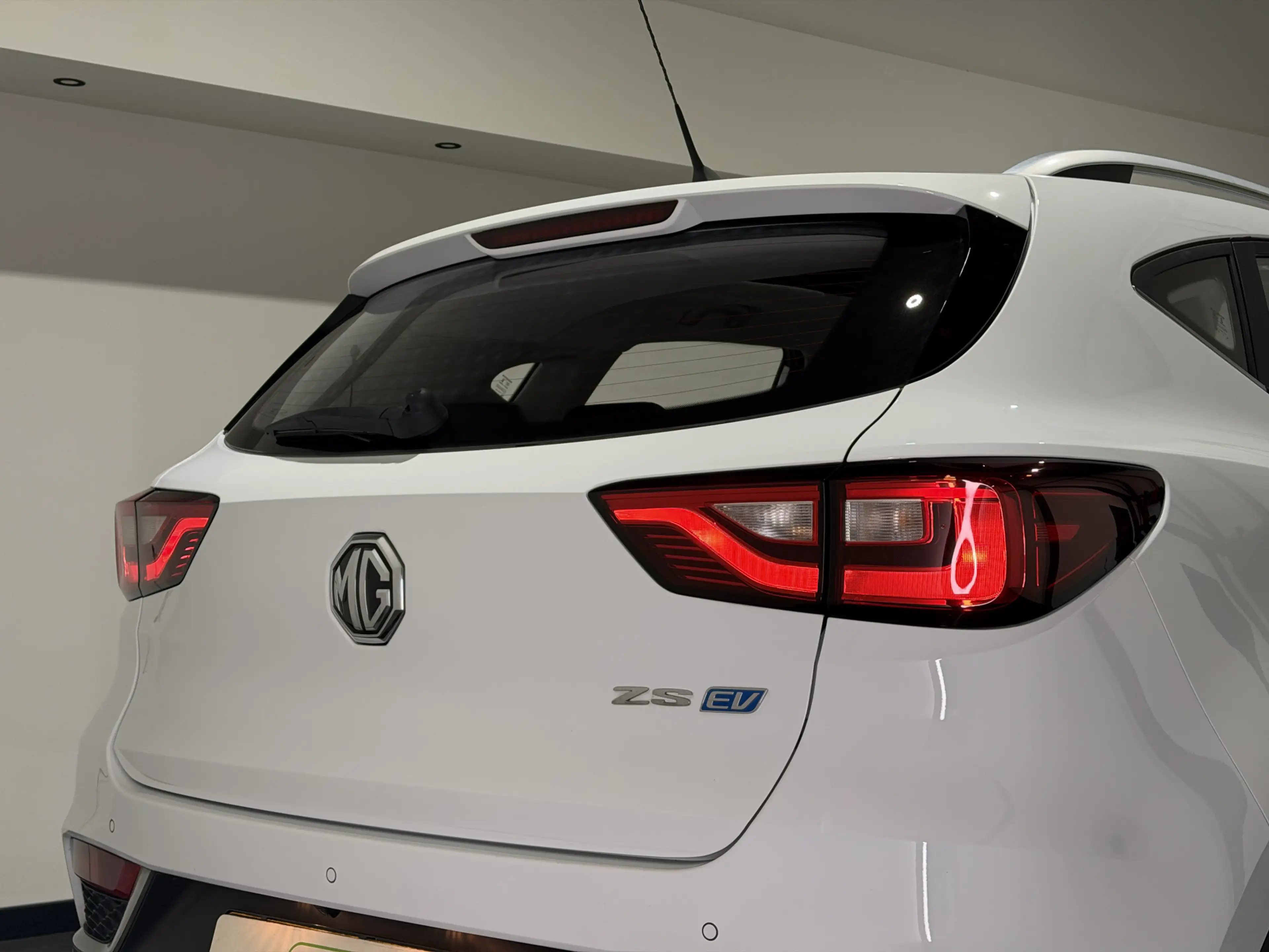 MG ZS EV Luxury 45 kWh | Panoramadak | Leder interieur | — photo 10