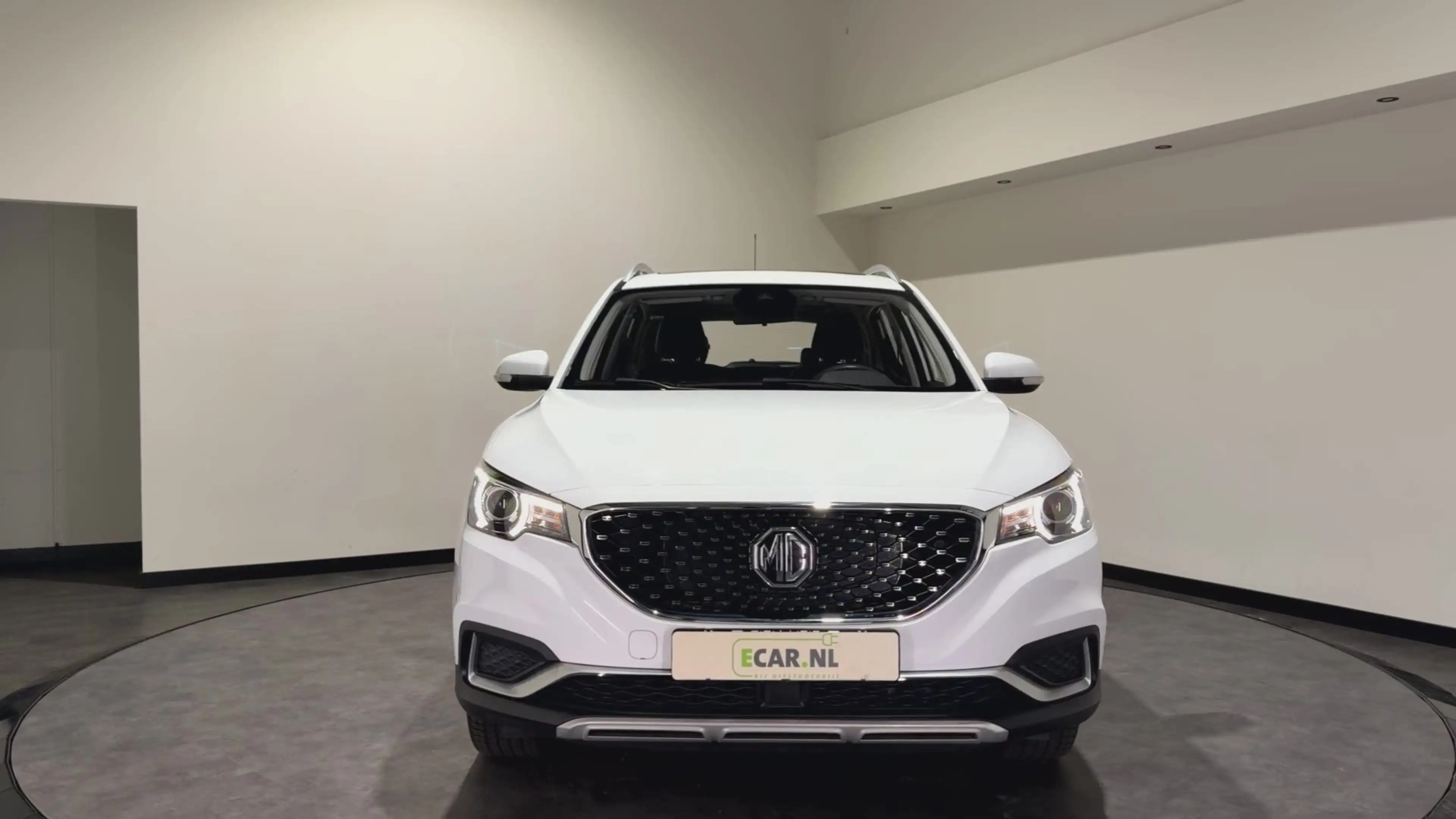 MG ZS EV Luxury 45 kWh | Panoramadak | Leder interieur | — photo 8