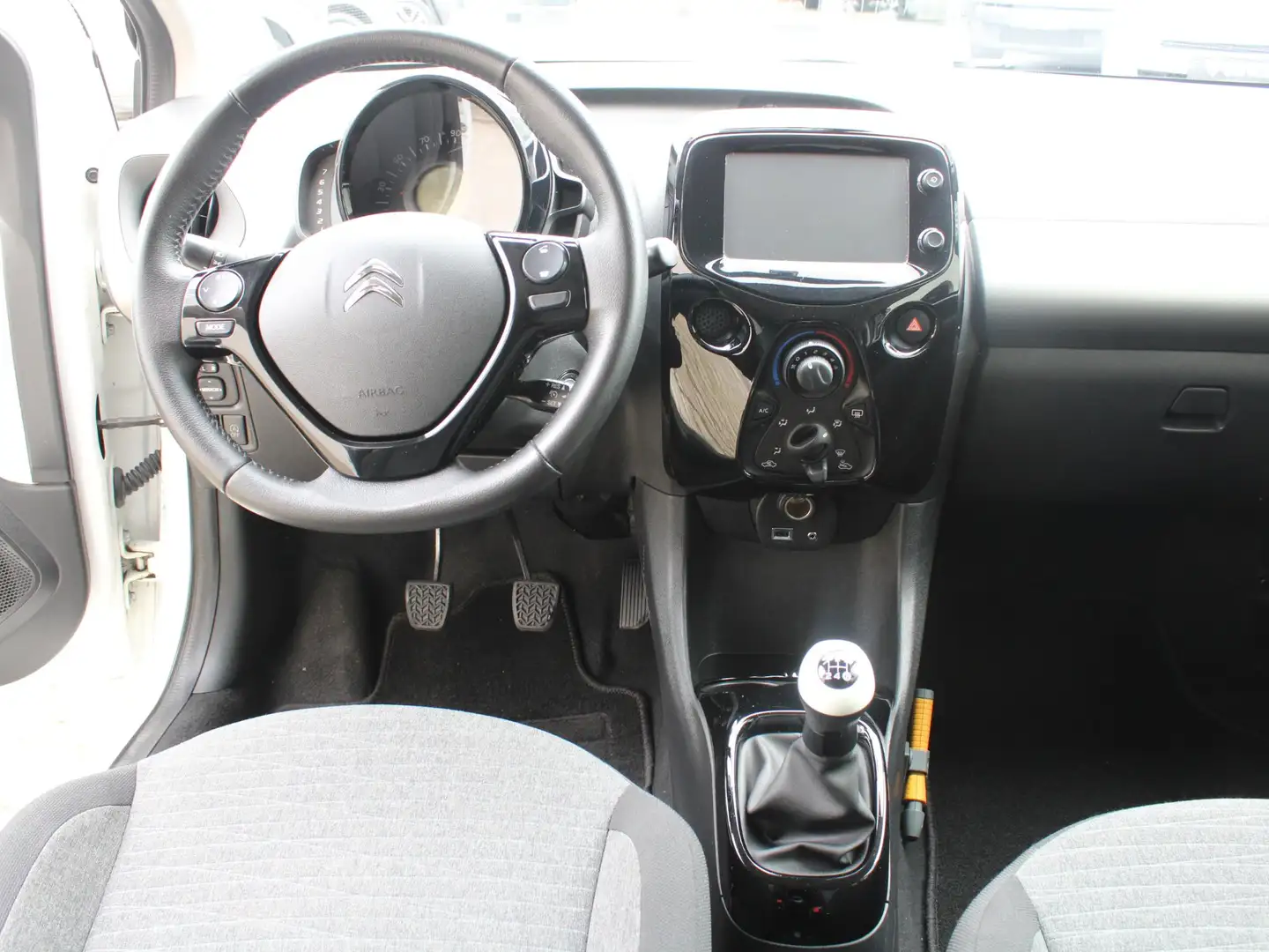 Citroen C1 1.0 e-VTi Airscape Shine | ELEKTRISCH VOUWDAK | 12 Wit - 2