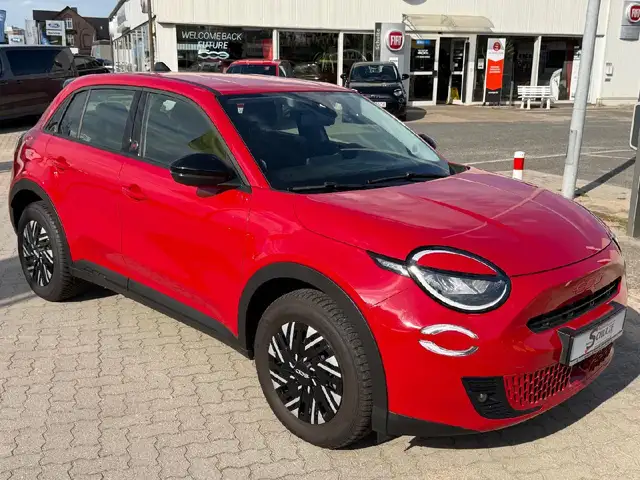 Fiat 600e 115 kW Red